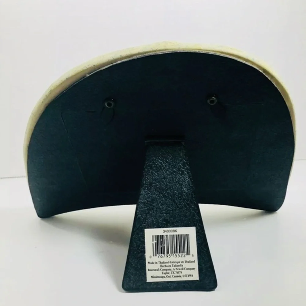 Connoisseur Picture Frame Unique Ceramic Design.